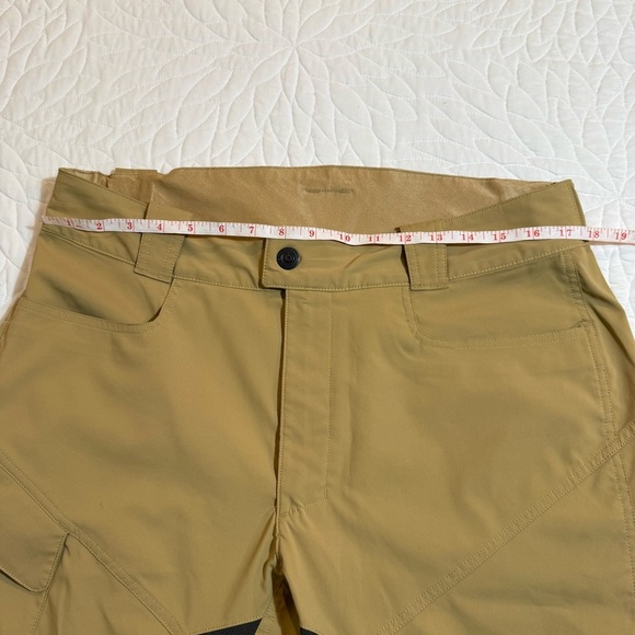 The North Face short size 34 - Picture 4 of 14